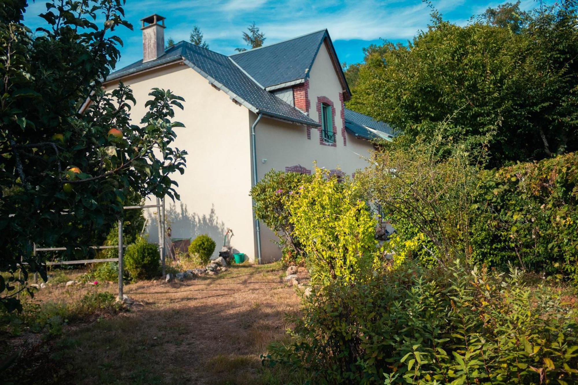 Les Jardins De Nanine Bed and Breakfast Lapleau Buitenkant foto